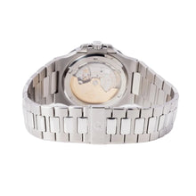 Patek Philippe Nautilus Men Analog Watch