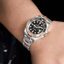 GMT-Master II Oyster, 40mm, Oystersteel and Everose Gold Reference 126711CHNR